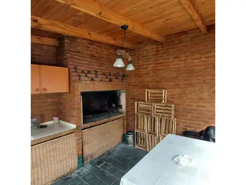 Casa en venta. Excelente estado ! Garage RETASADA