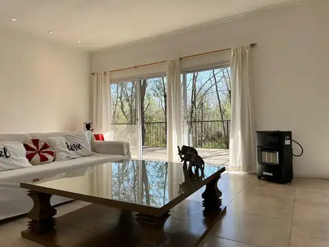 Casa moderna con muelle propio sobre el Río Luján – 800 m² de terreno