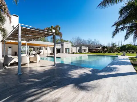 Casa en Alquiler de 5 dormitorios