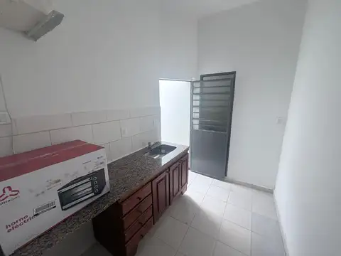 Depto Tipo Casa Monoambiente con 1 baño