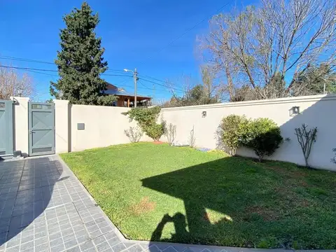 Casa en Venta en Tristán Suárez, USD 150.000