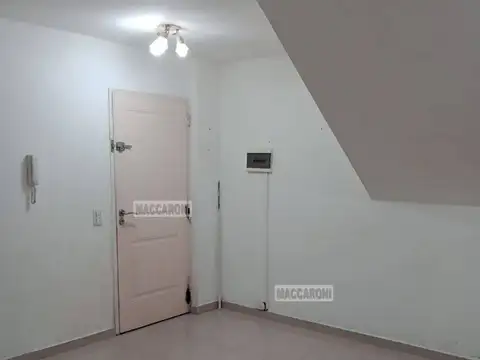 Depto Tipo Casa en Alquiler de 1 dormitorio