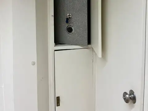 Cerrito y Diagonal Norte. Oficina