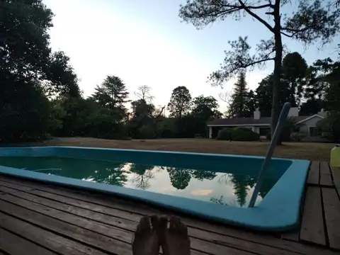 VENTA  CASA QUINTA 3 AMBIENTES PONTEVEDRA 3600m2