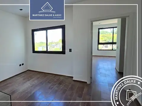 Casa 4 ambientes con 3 baños