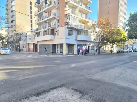 Local en Alquiler en Echesortu, $ 490.000