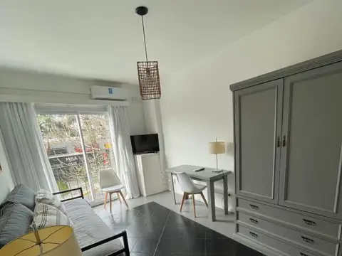 Cerrito 1500, Piso 2