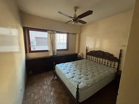 Departamento en Venta 3 ambientes con Dependencia, Cochera y Baulera en Monserrat CABA