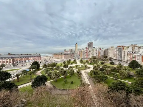 Venta de Departamento 2 Ambientes a la calle con balcón terraza en Plaza Colón, Mar del Plata