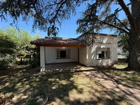 Alquiler - Casa San Antonio de Areco 3 amb con jardin