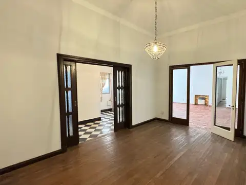 Casa en Alquiler al Oeste