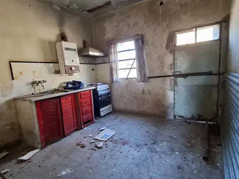 Casa 3 ambientes con 1 baño