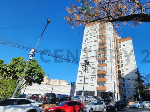 ALQUILER DE Departamento 4 Ambientes con Balcón y Cochera – Villa Crespo