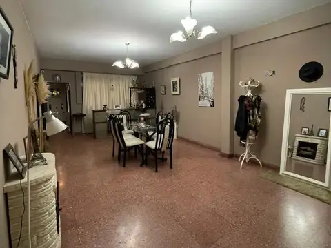 Depto Tipo Casa en Venta de 4 ambientes