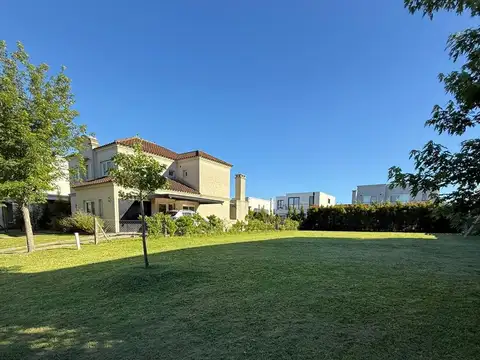 Lote en  Venta en Barrio Tipas