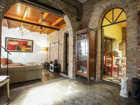 Casa en Venta con 1 cochera