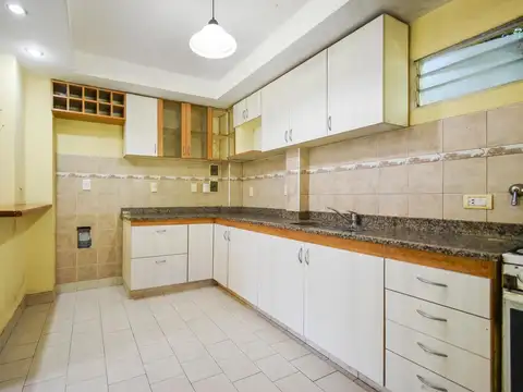 Quinta en Venta con 2 cocheras