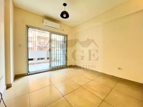 Amenábar 2800, Piso 1°