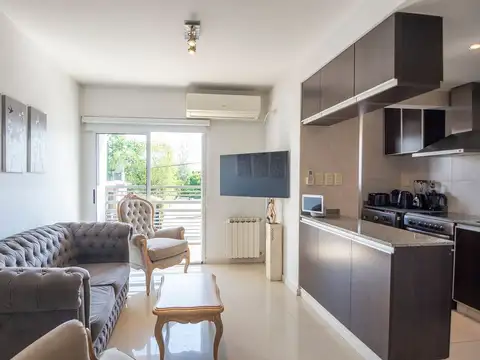 Venta depto 4 ambientes luminoso balcon y parrilla