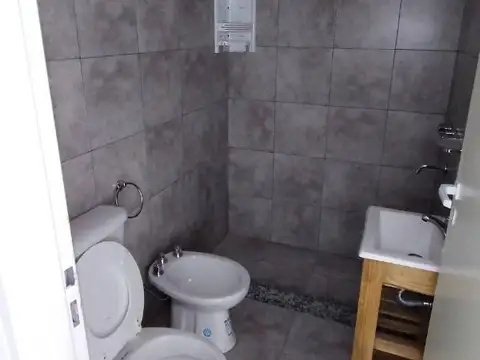 Departamento en Alquiler en Lomas de Zamora, $ 450.000