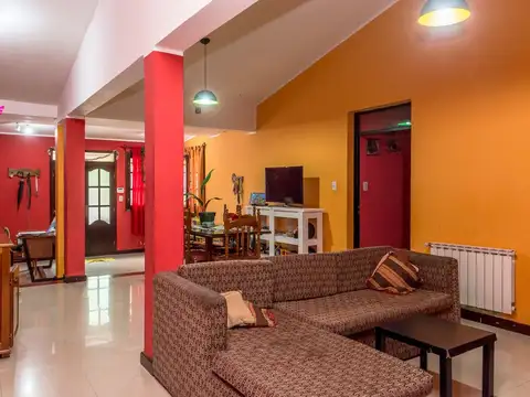 Casa 7 ambientes con 3 baños