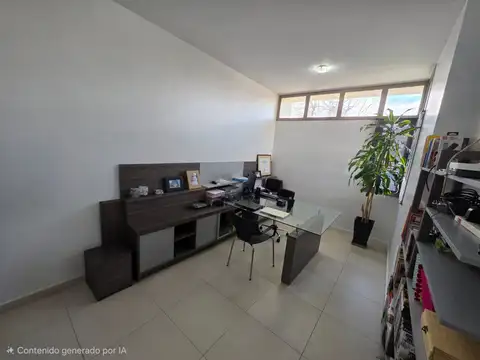 Casa en Venta con 3 cocheras