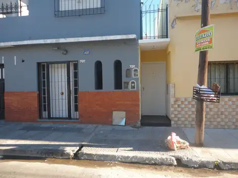 Ph - Venta - Argentina, Ramos Mejia - Charcas 400