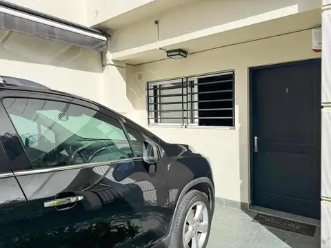 Depto Tipo Casa en Venta de 2 ambientes