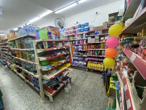 Local - Colegiales - Distrito Audiovisual. 76,31 m2. Sin expensas.