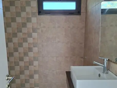 Depto Tipo Casa en Alquiler en Ituzaingo, $ 1.000.000