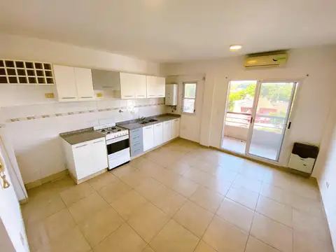 Departamento en Alquiler con 1 cocheras