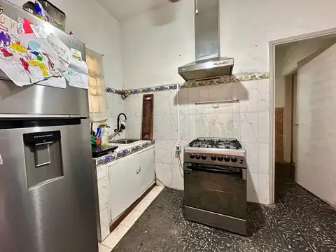 Casa 5 ambientes con 1 baño