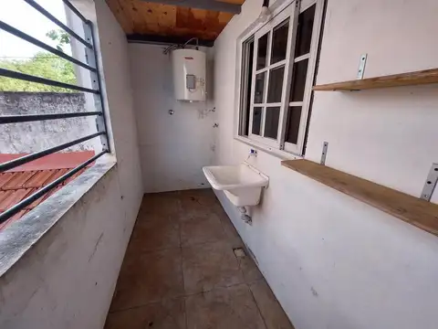 Depto Tipo Casa Monoambiente con 1 baño