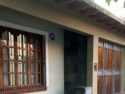 VENTA DE CASA - RODEO DE LA CRUZ -GUAYMALLEN  MZA.