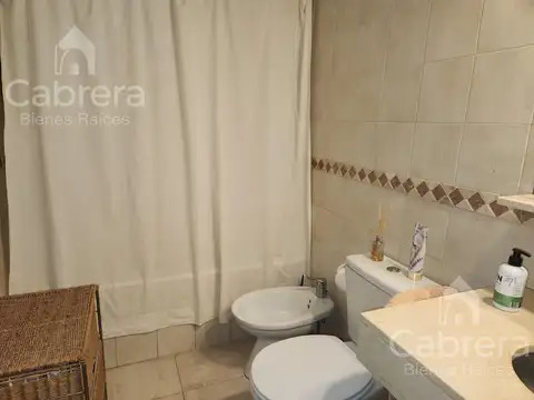 Casa de tres dormitorios en venta en Villa Elisa