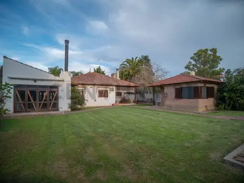 LOTE EN VENTA EN  M.B GONNET - zona UA2