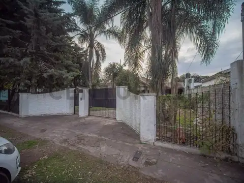 Casa 6 ambientes con 3 baños