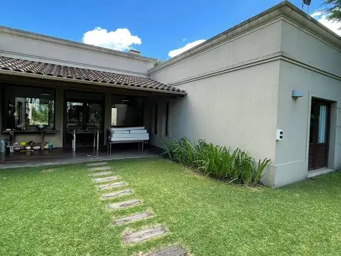 Casa en Venta en Los Puentes, USD 350.000