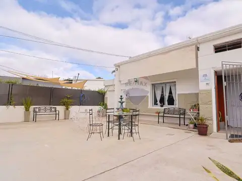 VENTA CASA  Y LOCAL CON GRAN RENTA EN  CARRASCO