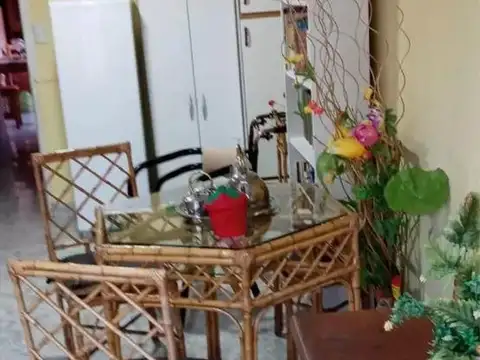 Manuel Castellar e/ Avenida Juan Domingo Perón y Olavarría