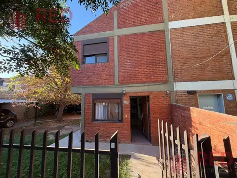 Se vende duplex 3 dormitorios en Cipolletti B° Teniente O'conor
