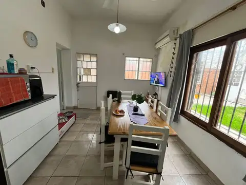 Venta casa Azcuenaga Rosario patio y cochera.