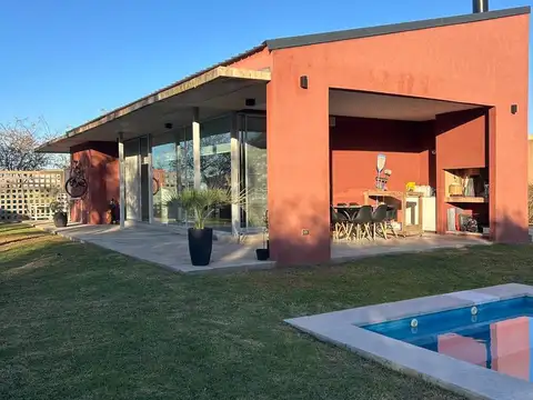 Casa en Alquiler de 3 dormitorios