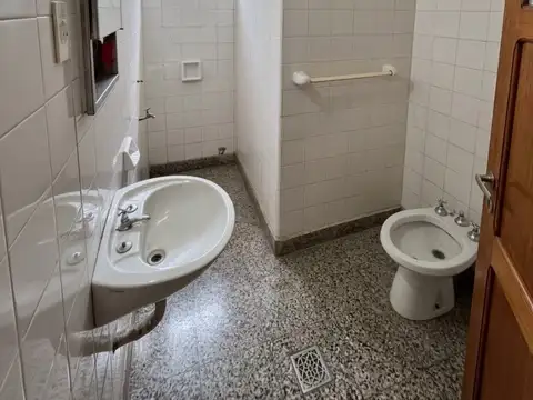 Local en Venta 50 años