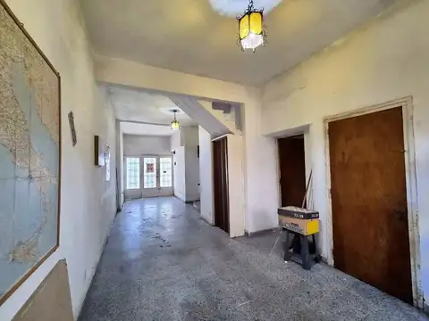 VENTA CASA 3/4 DORMITORIOS COCHERA ARTIGAS 400 BARRIO SARMIENTO