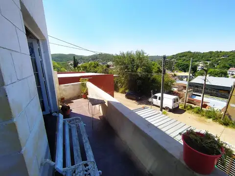 Calle Hipólito Irigoyen 100