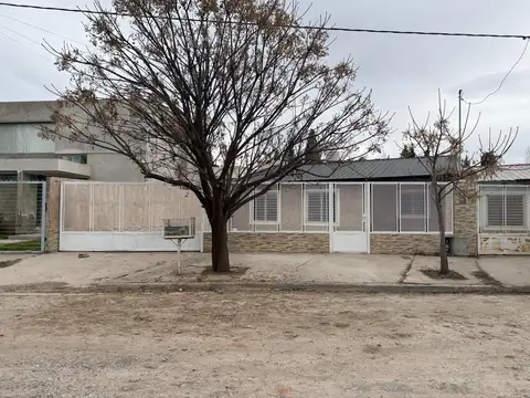CASA EN VENTA 3 DORM APTA CREDITO LOTEO SEMINARA, CENTENARIO