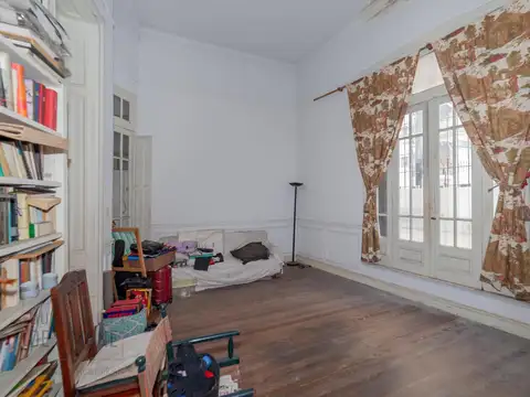 Depto Tipo Casa en Venta 80 años