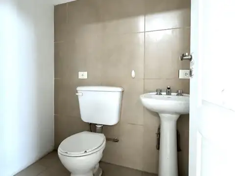 Galpon en Alquiler 30  mts Fondo