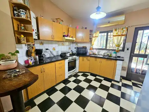 los olivos 3200, Piso 0